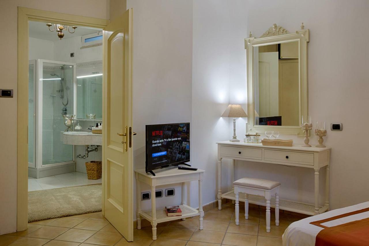 Villa Spartano Sant'Agata Sui Due Golfi Massalubrense Маса Лубрензе Екстериор снимка